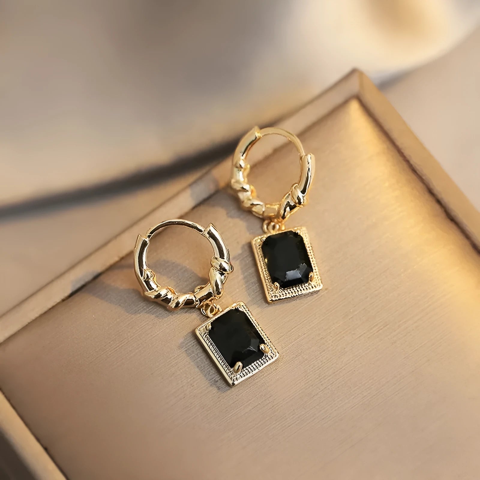 Geometric quadrilateral black zircon copper earrings with French court retro design