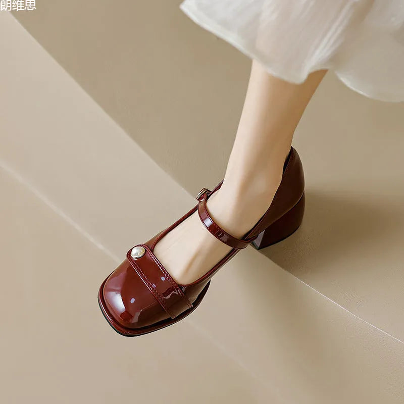 Women's plus size French-style chunky heel buckle pumps in patent leather with square toe