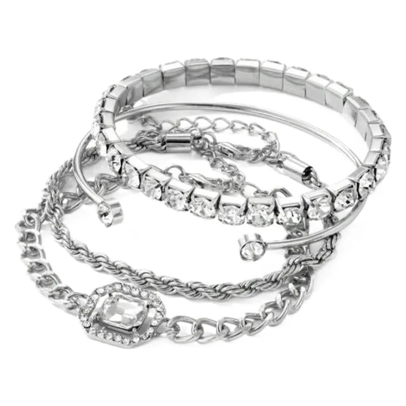 Women's retro-style alloy jewellery set with square diamond charms and chain links in gold or silver.