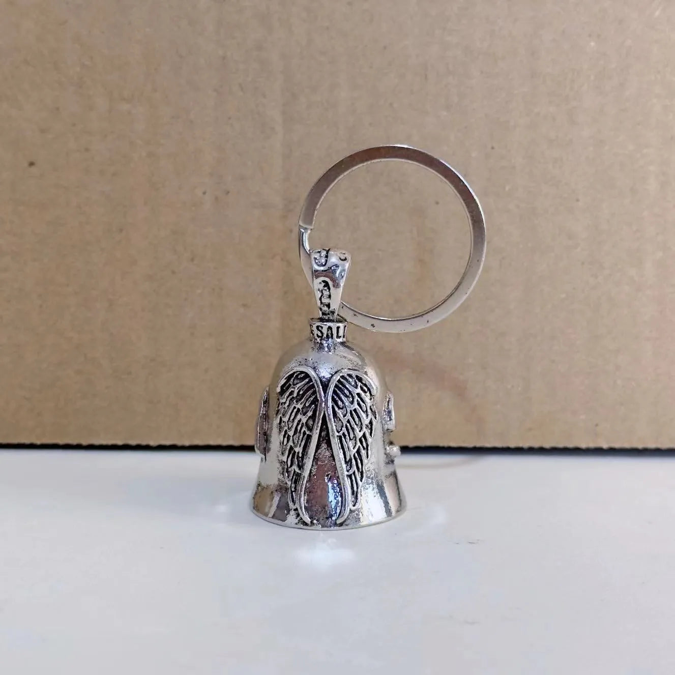 Vintage white angel wings necklace and keychain set with electroplated alloy feather design