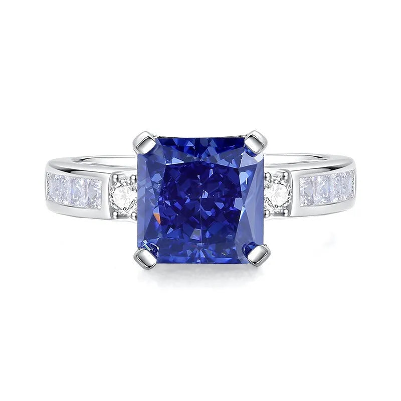 Heart-shaped high carbon diamond ice flower cut colour zircon stone set in a women's 925 sterling silver ring.