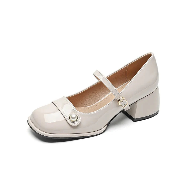 Women's plus size French-style chunky heel buckle pumps in patent leather with square toe