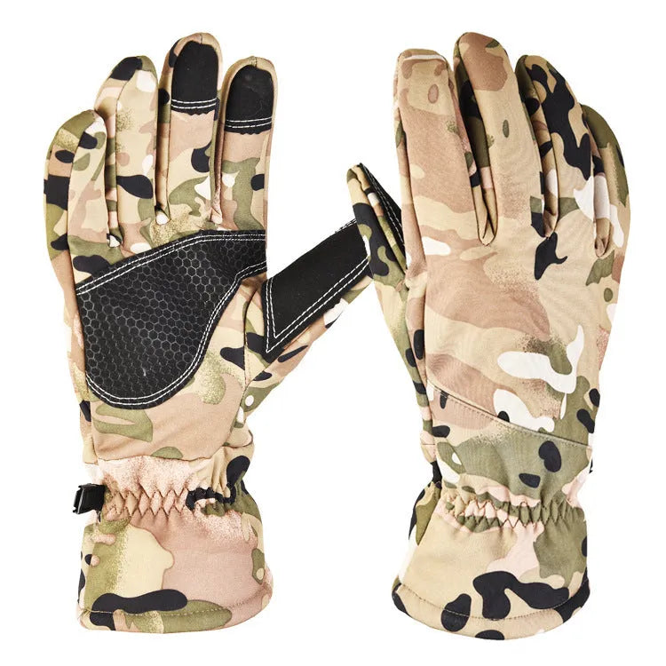 Tactical ski gloves with touchscreen fingertips in camouflage colour option