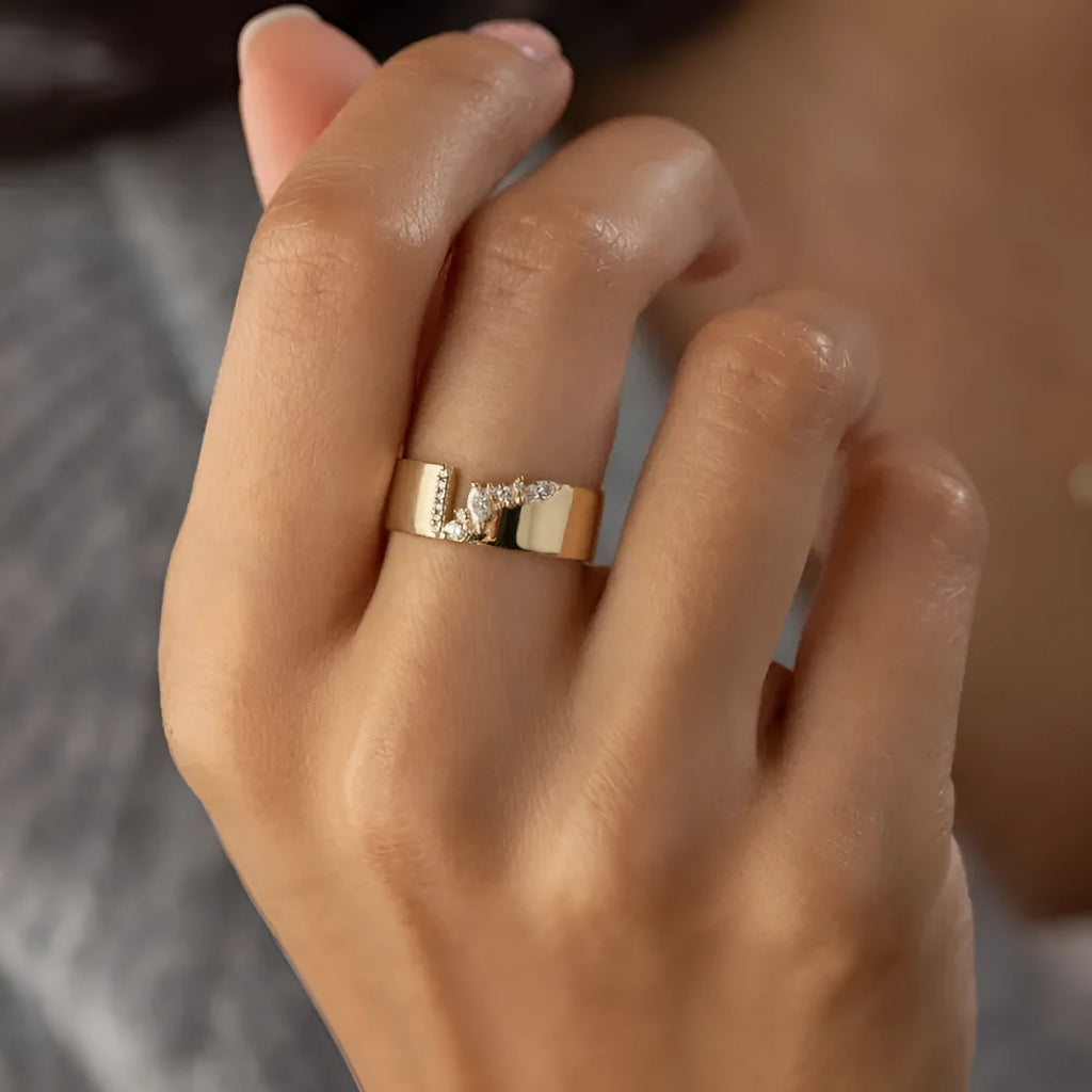 Women's gold electroplated copper ring with shining zircon stone in multiple sizes
