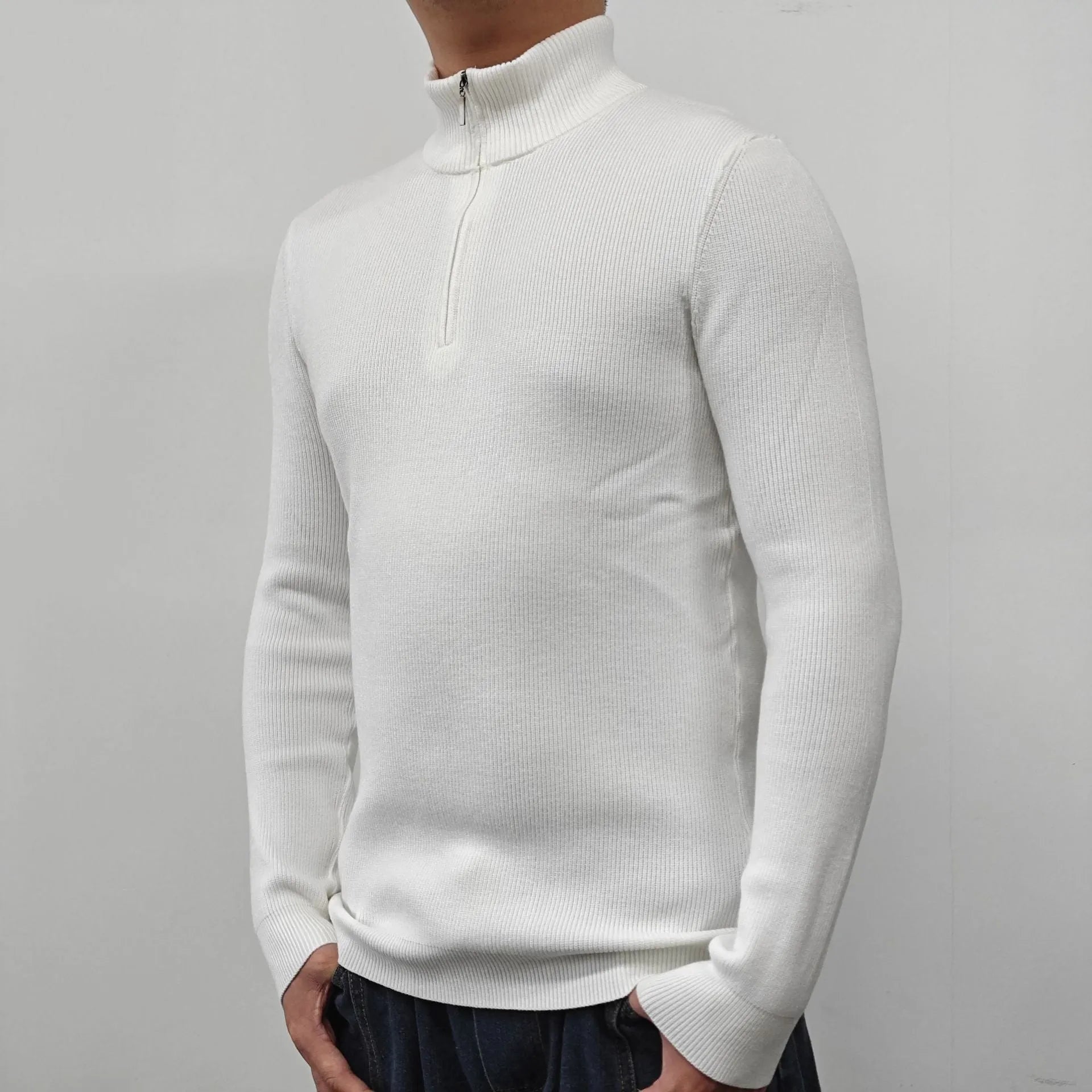 Men's cotton blend half-turtleneck zipper sweater in British style for leisure wear