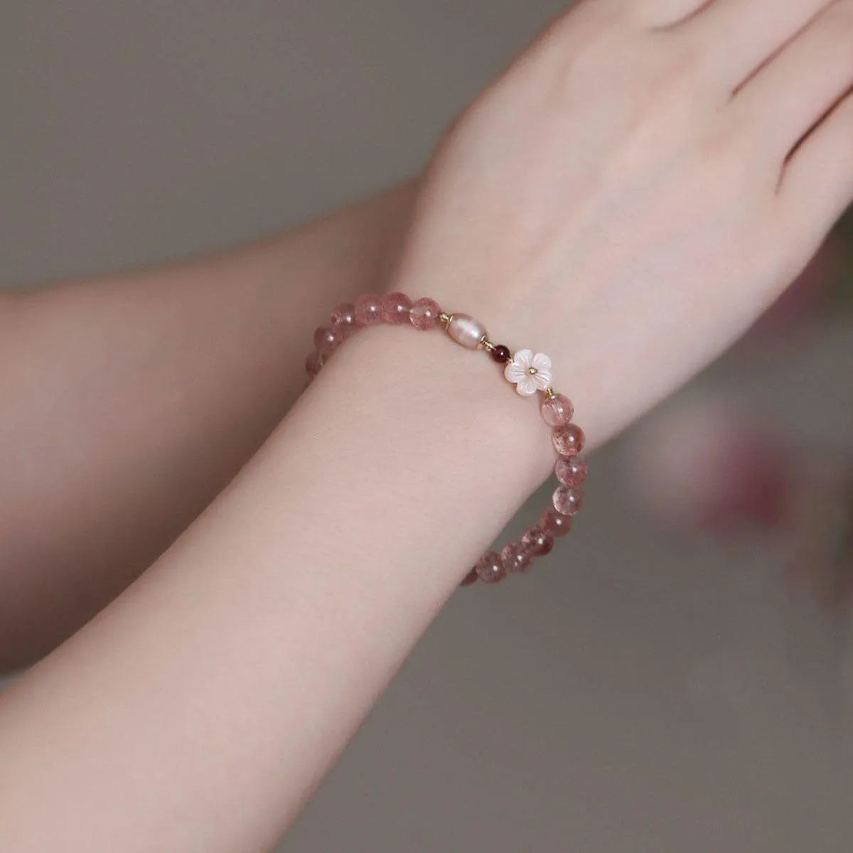 Pink strawberry quartz peach blossom crystal bracelet for women with floral charm design