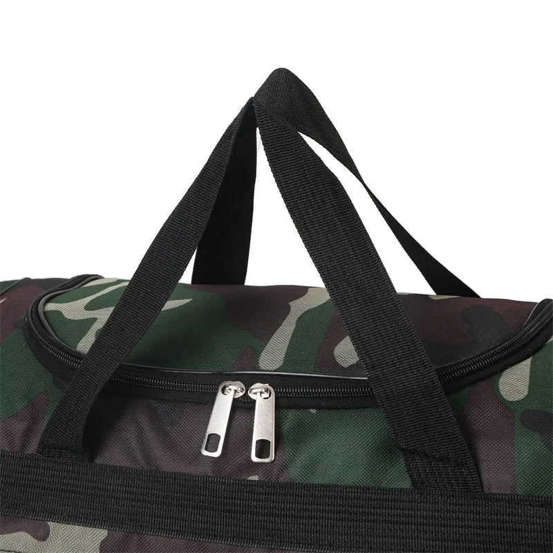 Camouflage waterproof luggage bag with 20-litre capacity and polyester stripe lining