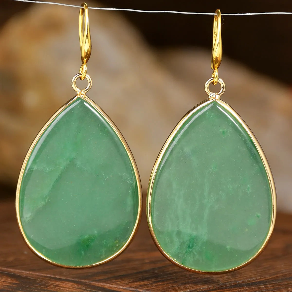 Women's water drop pendant earrings with natural stone in retro high-profile design