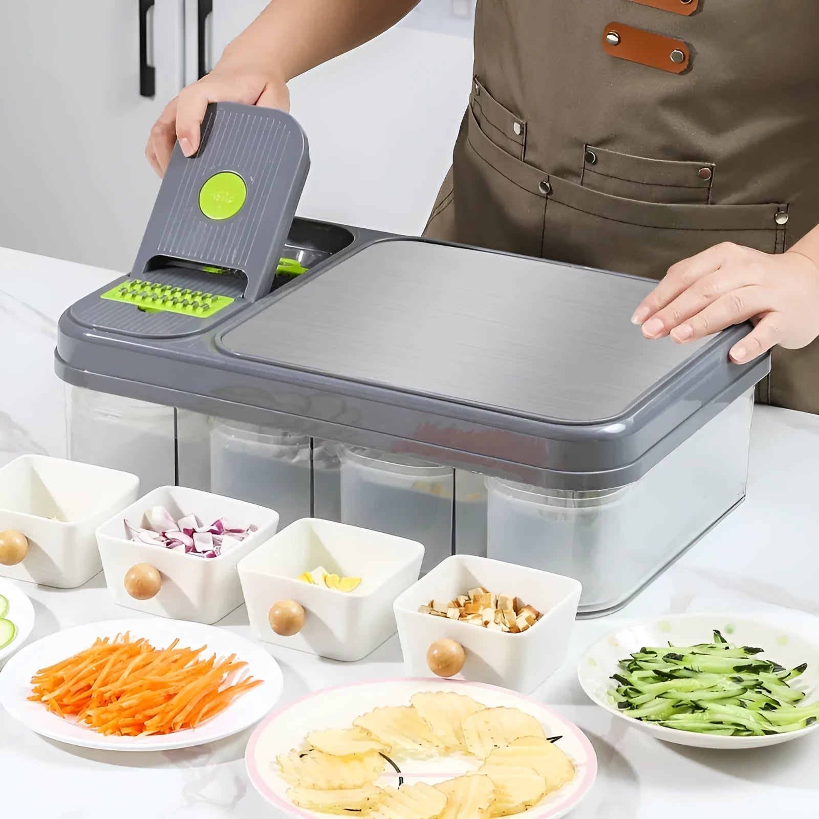 Stainless steel cutting board with shredder and wire cutter, 43x13.5x30cm, compact kitchen tool