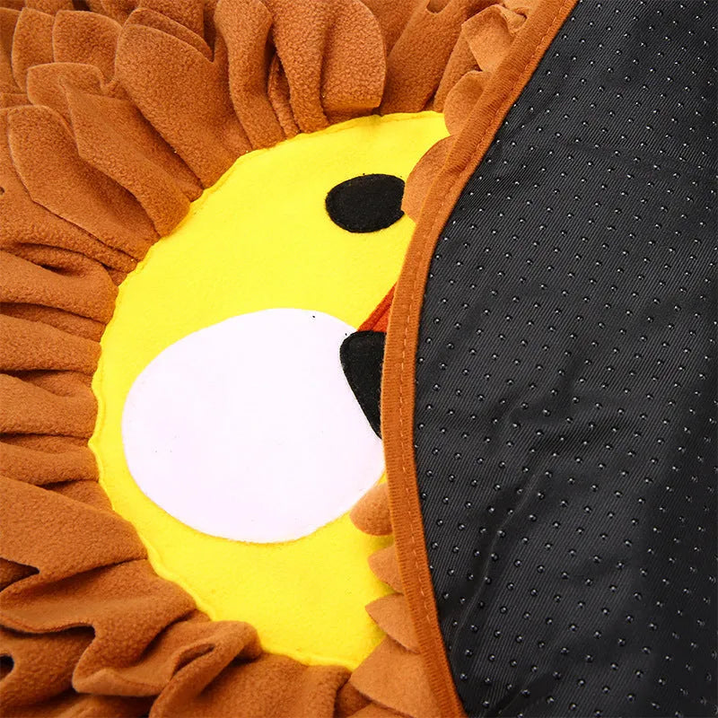 Brown Yizhiwen sniffing pad measuring 33cm for dogs and cats with food-hiding compartments