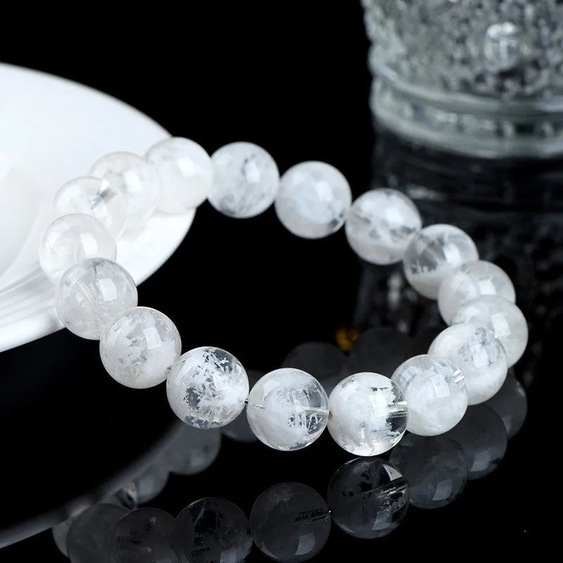 Women's crystal bracelet with natural blizzard snowflake round beads and geometric Ruyi Xiangyun design elements