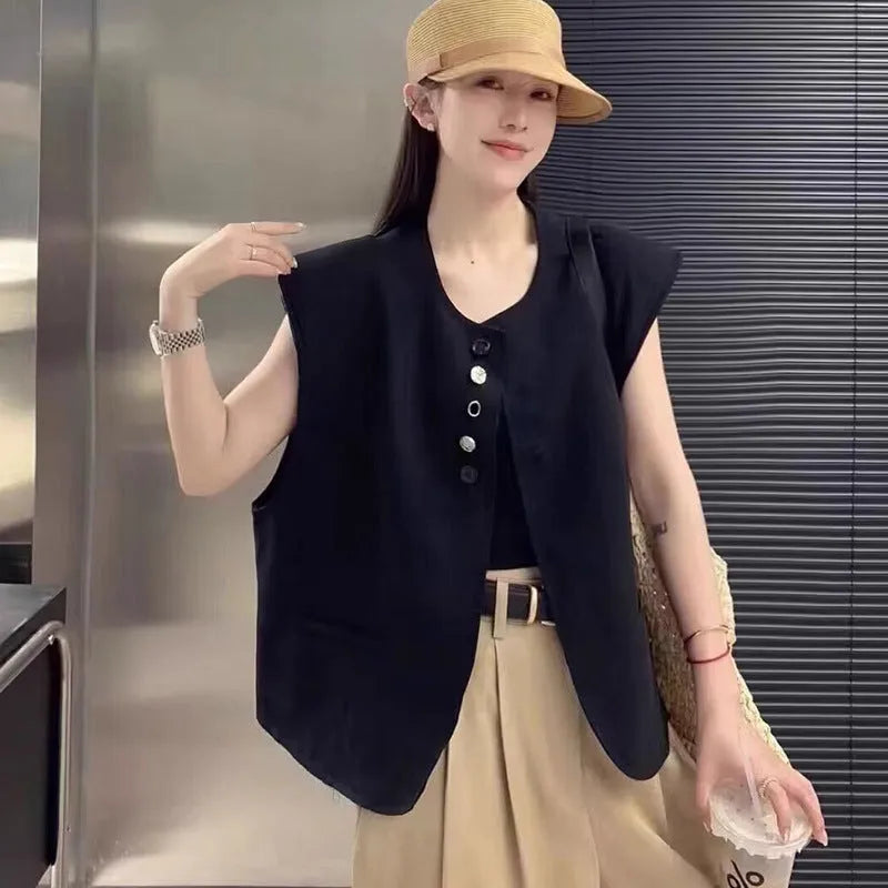 Women's beige polyester vest with front pocket, 40cm short length, loose fit