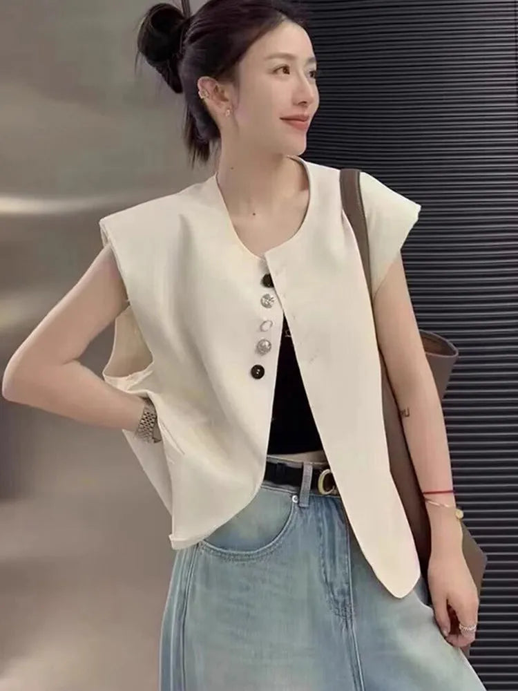 Women's beige polyester vest with front pocket, 40cm short length, loose fit
