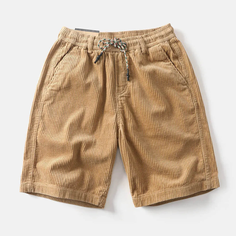 Men's retro American-style cargo shorts in straight-leg cut showing khaki colour option
