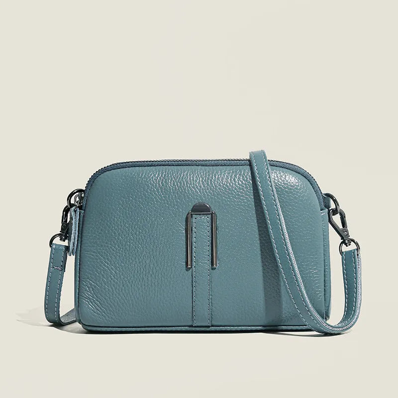 Women's genuine leather shoulder bag in square design with dimensions 19cm by 13cm by 6cm