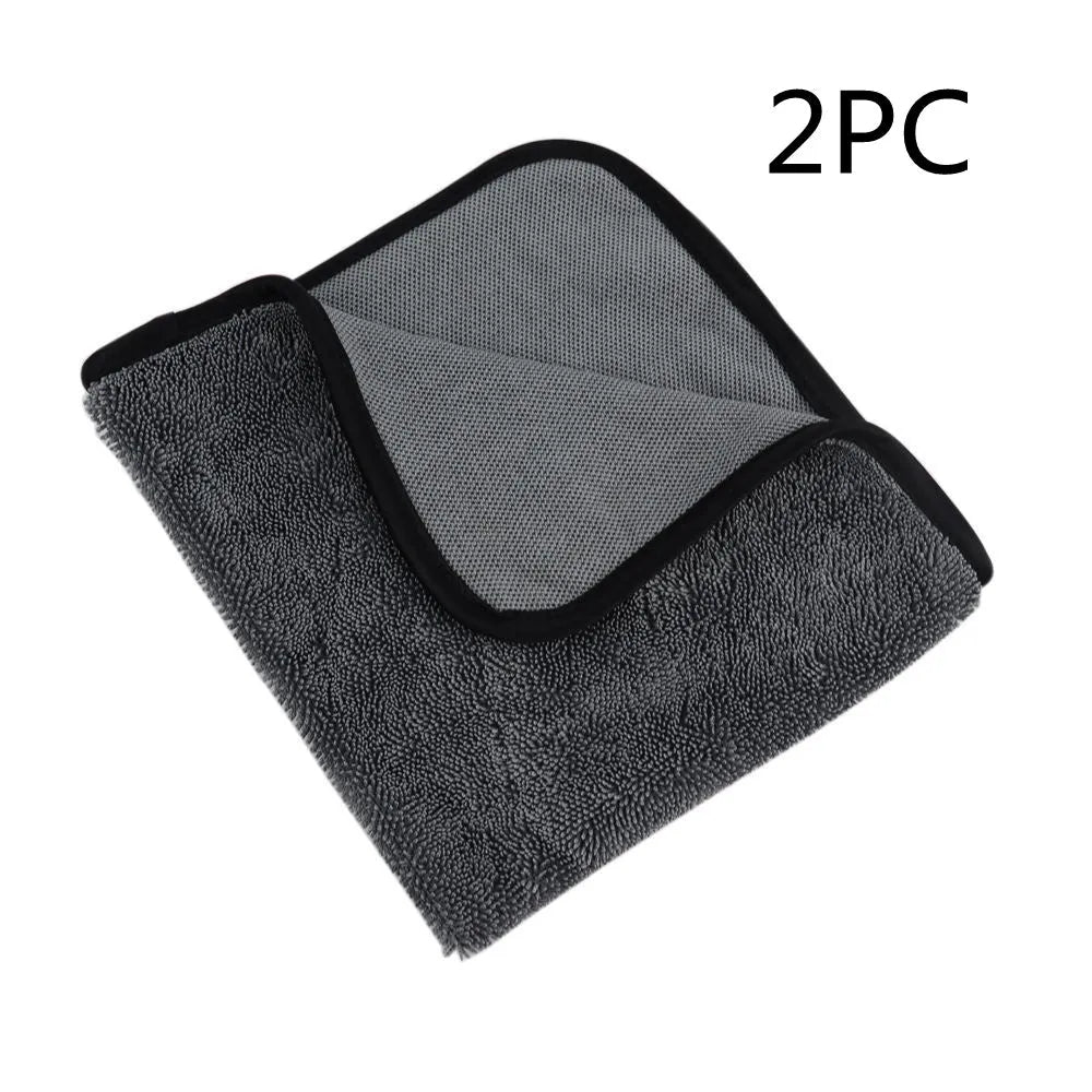 Grey 40x40 cm microfiber car wash towel for drying vehicles.