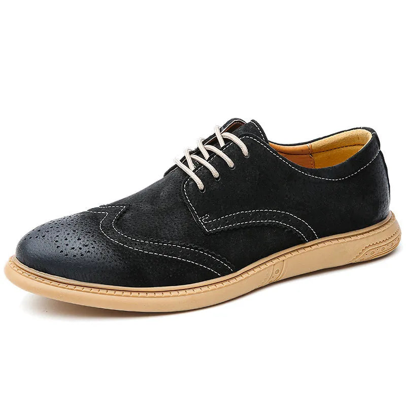 Men's low-top leather business shoes in black with lace-up front and rubber sole