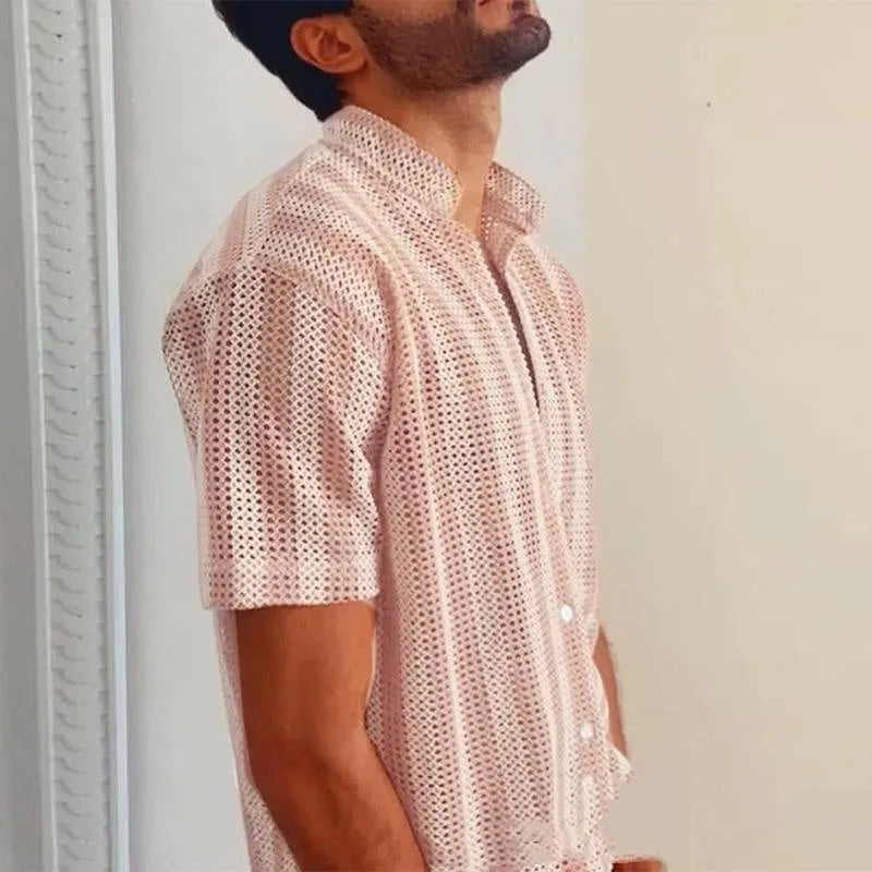 Pink men's loose-fit waffle texture short-sleeve casual shirt on a hanger