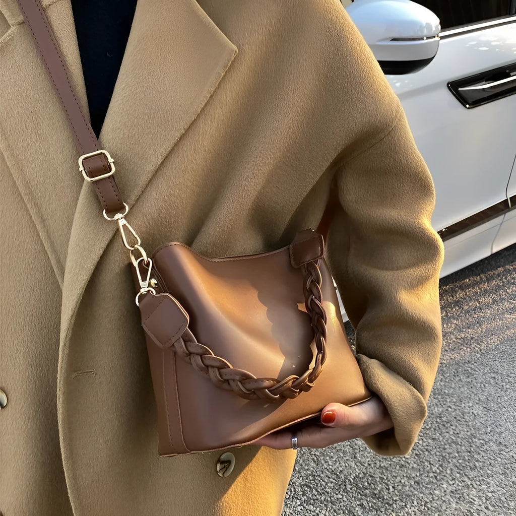 Retro woven crossbody bucket bag in PU leather with one-shoulder strap