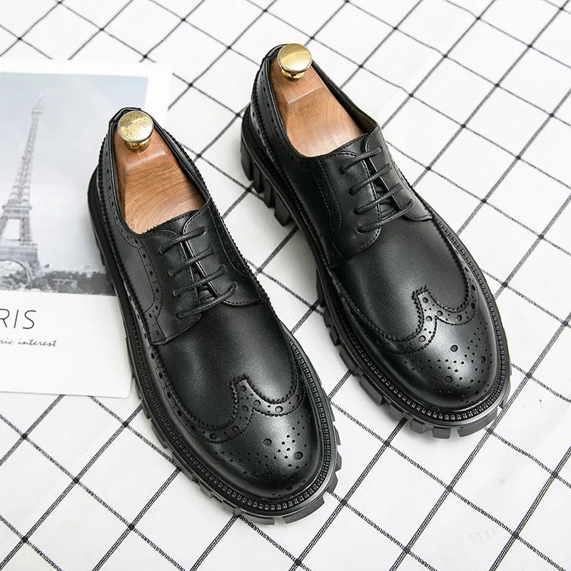Men's black and brown brogue Oxford shoes with wingtip detailing and round toe