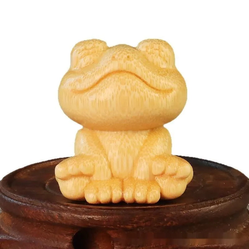 Solid bamboo smiling frog carving ornament 5cm height cartoon decoration