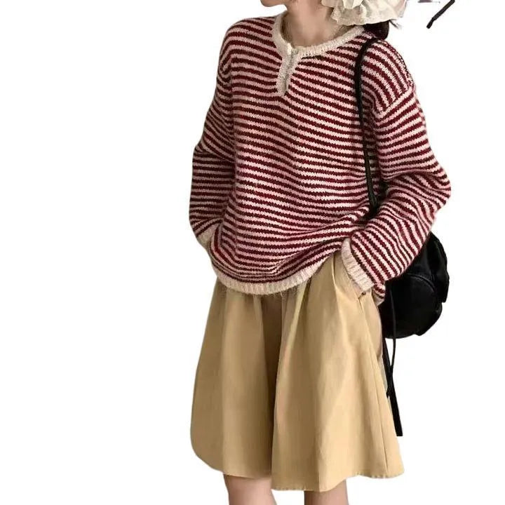 Retro striped cashmere sweater for women in red colour with plaid pattern and long sleeves