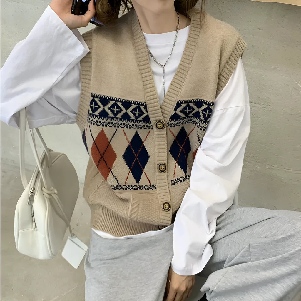 Diamond plaid pattern sleeveless cardigan top in khaki colour
