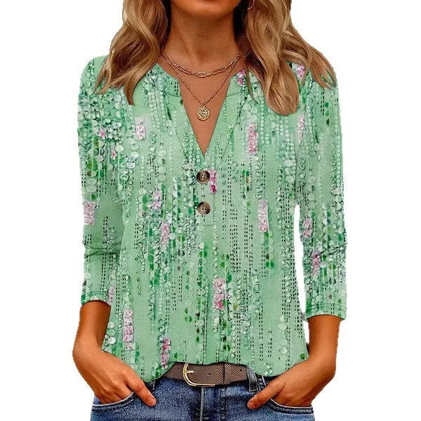 Women's casual V-neck top with 3D printed pattern in loose fit style