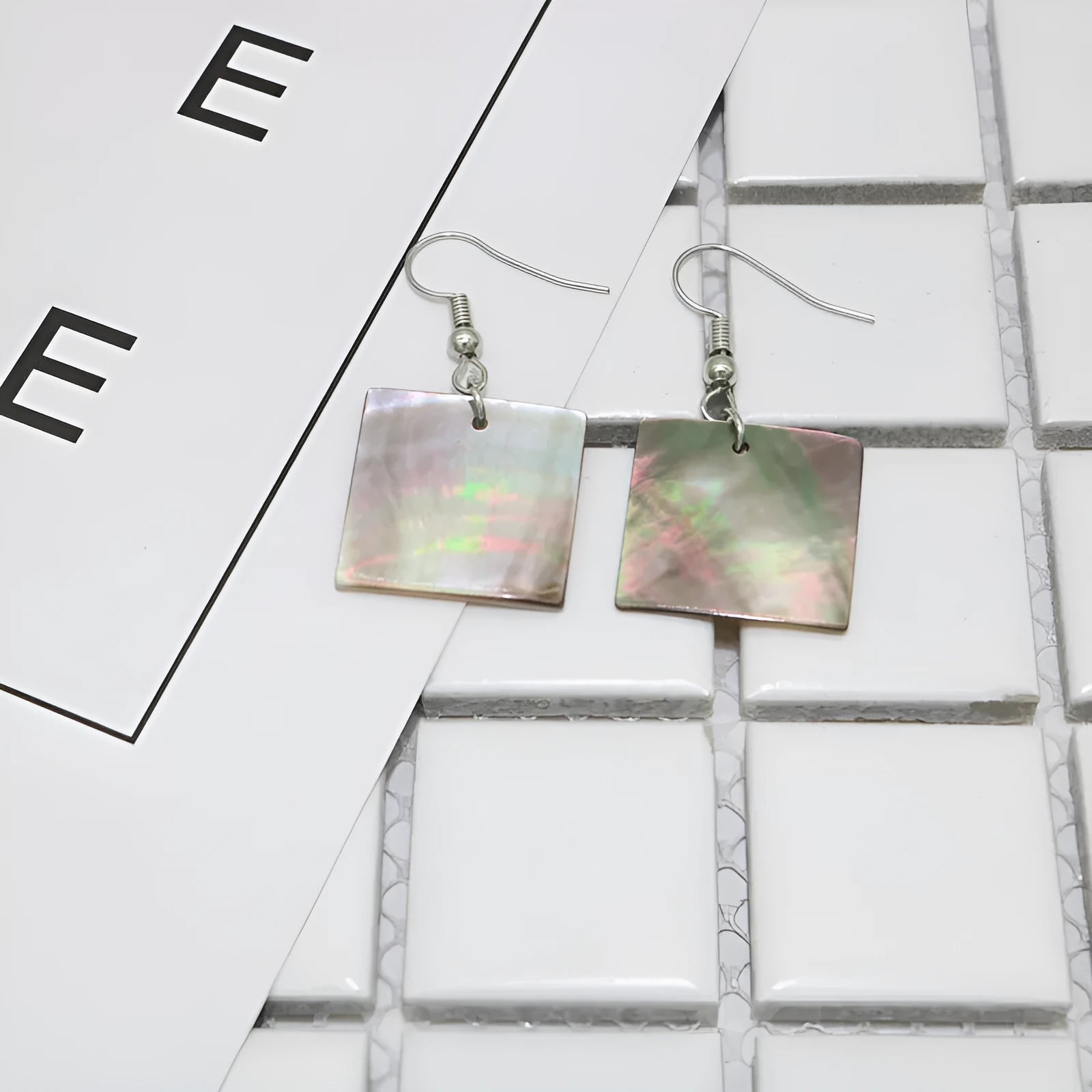Women's geometric shell earrings in retro style with square panther or rectangular shell colour options