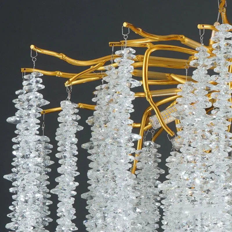 Crystal chandelier light fitting with aluminium alloy body and LED light source in multiple size options