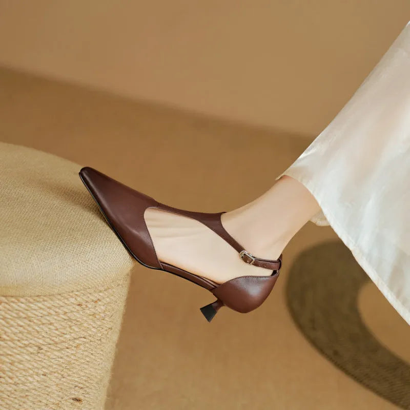 Women's vintage brown high-heel shoes with pointed toe in cowhide leather