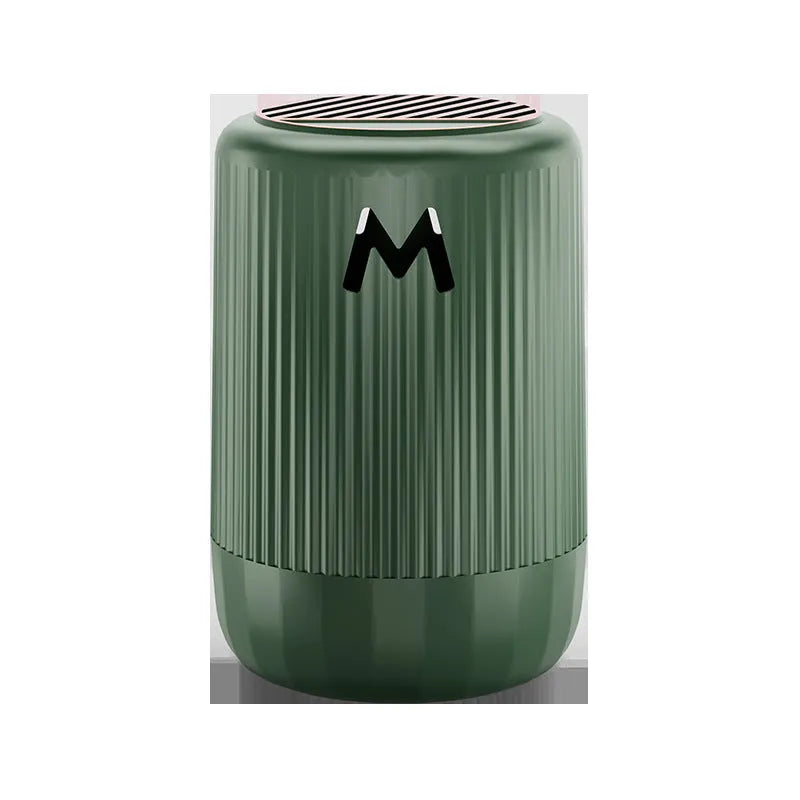 Solid car aromatherapy decorative cup measuring 10x6 cm with choice of four scents