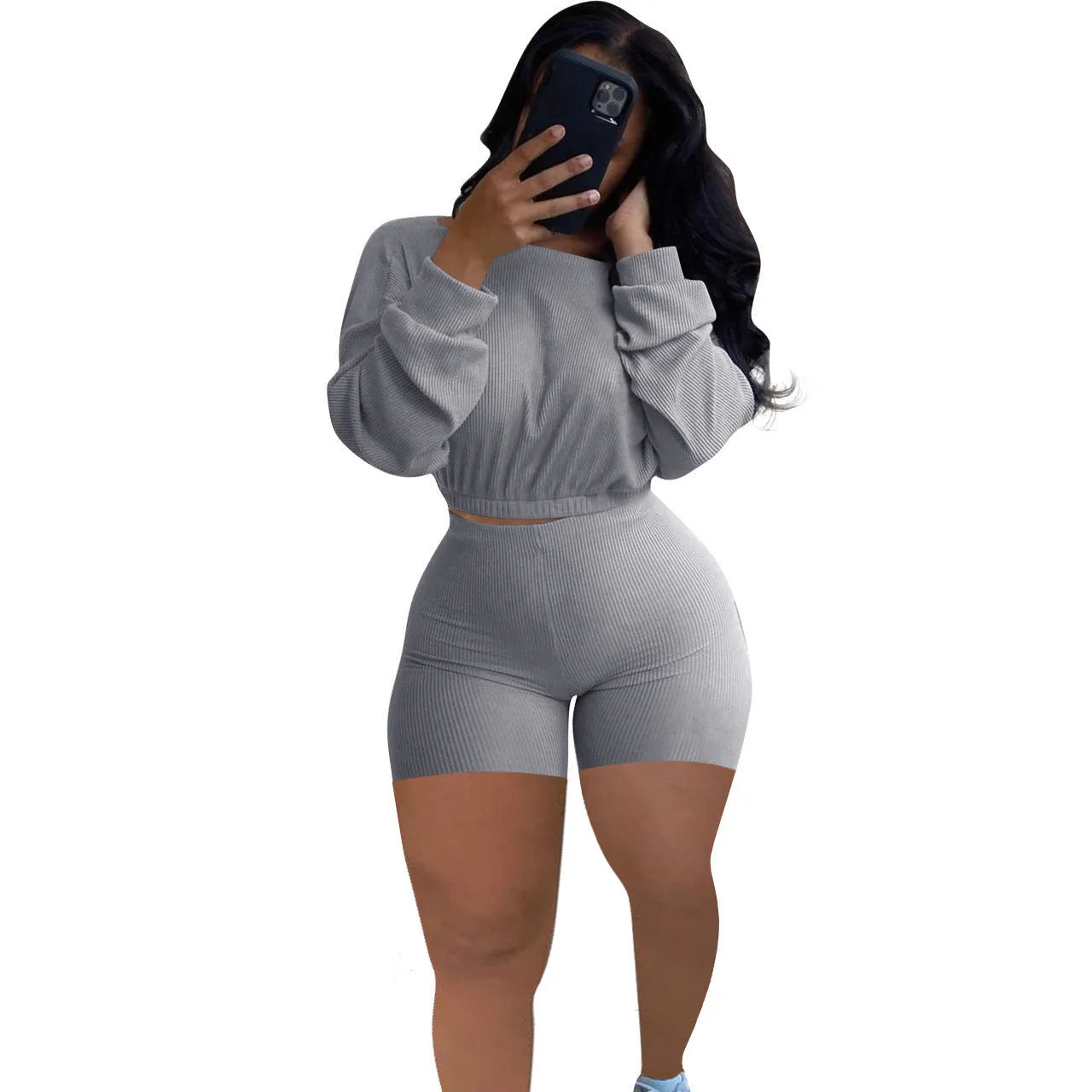 Women's off-the-shoulder two-piece set with sunken stripe pattern in solid colour with long sleeves and shorts
