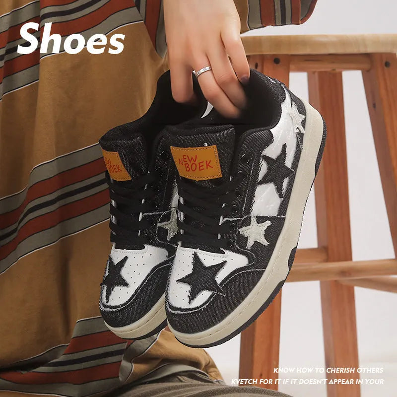 Unisex skateboard shoes with denim upper and rubber sole in black, green or pink colours