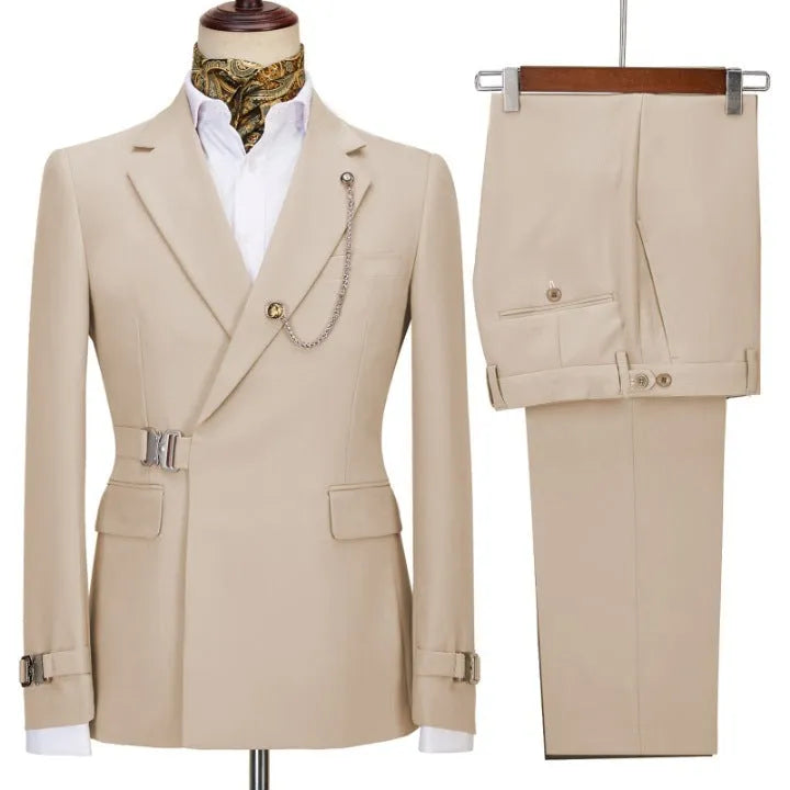 Men's light business casual polyester suit with flat lapel collar in beige colour