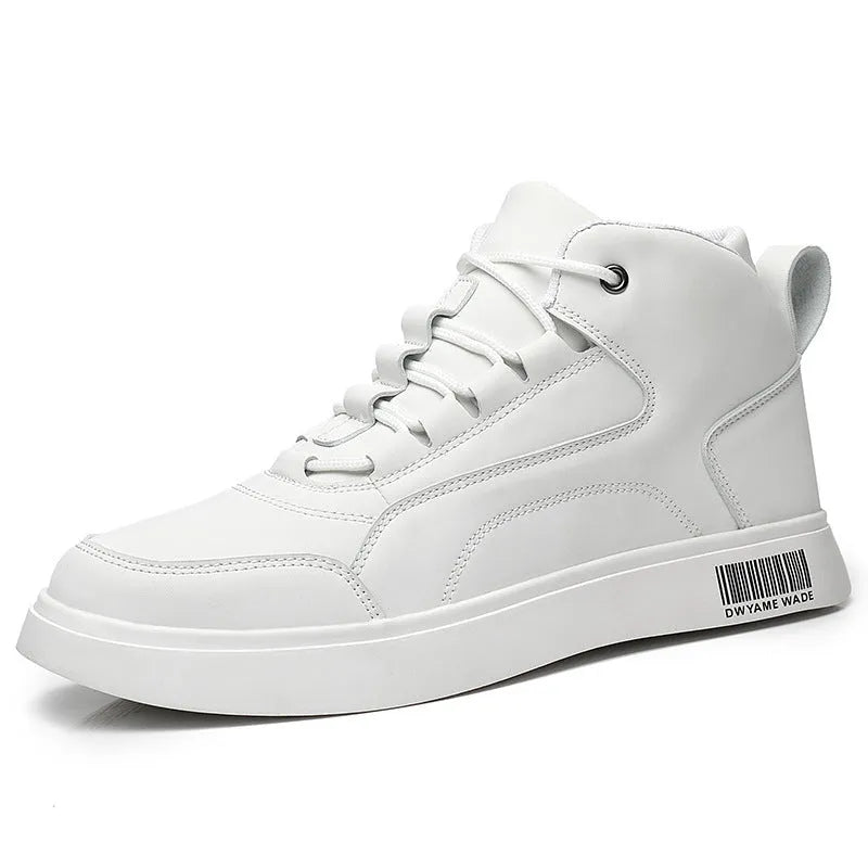 Men's white low-heel casual board shoes with round toe and flat rubber sole.