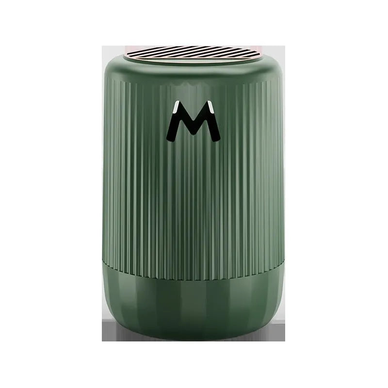 Solid car aromatherapy decorative cup measuring 10x6 cm with choice of four scents