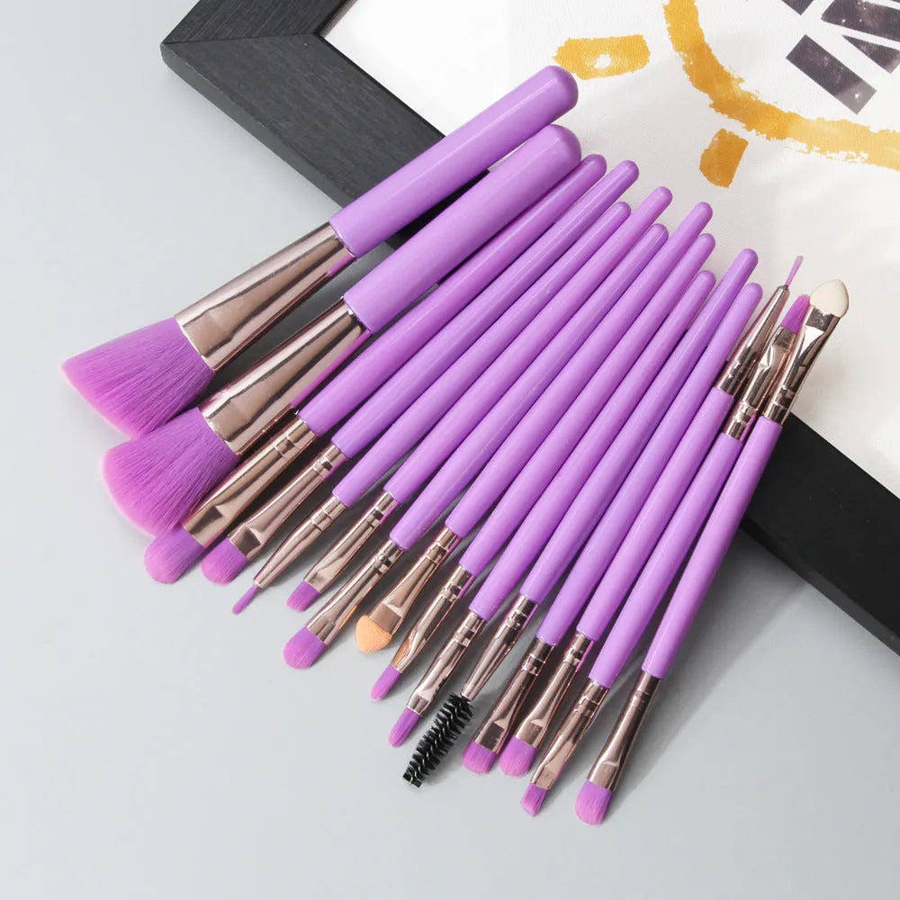 MAANGE 18 piece makeup brush set with fan-shaped brushes for contouring and blending