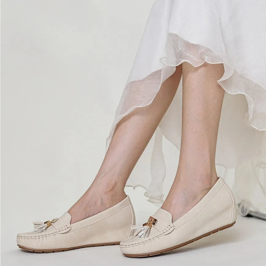 Flat heel height increasing insole work shoes with mid heel in beige, black, blue, and brown colours