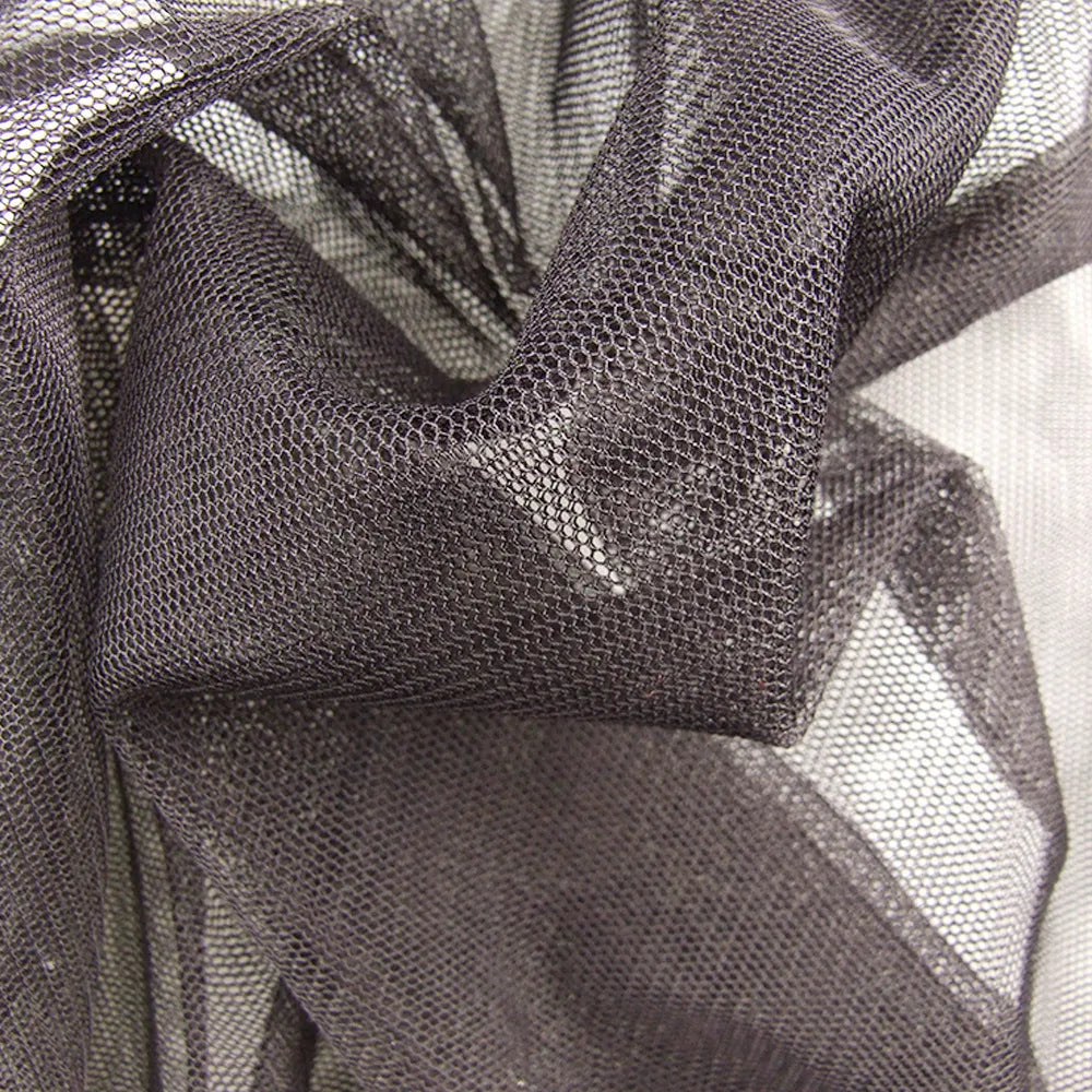 Full set of mesh anti mosquito suit including hooded top, pants, and booties for summer outdoor wear