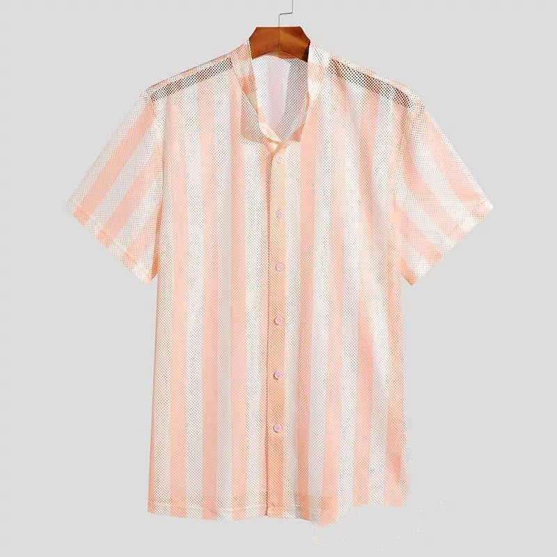 Pink men's loose-fit waffle texture short-sleeve casual shirt on a hanger