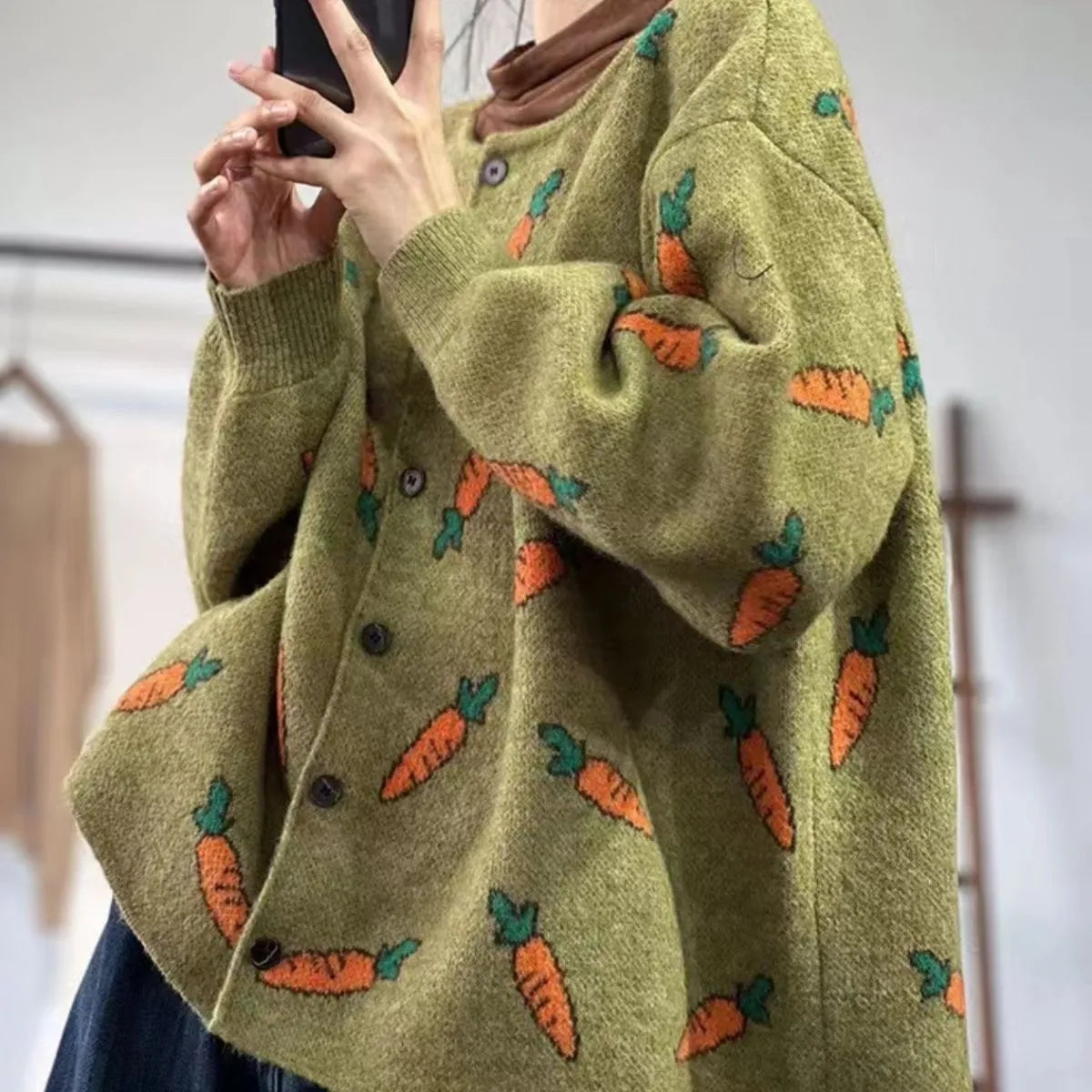 Loose Mori print cardigan with colour contrast artistic design on viscose fabric