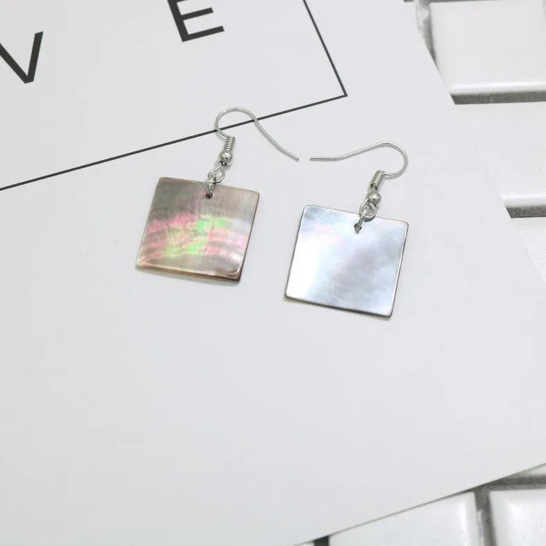 Women's geometric shell earrings in retro style with square panther or rectangular shell colour options