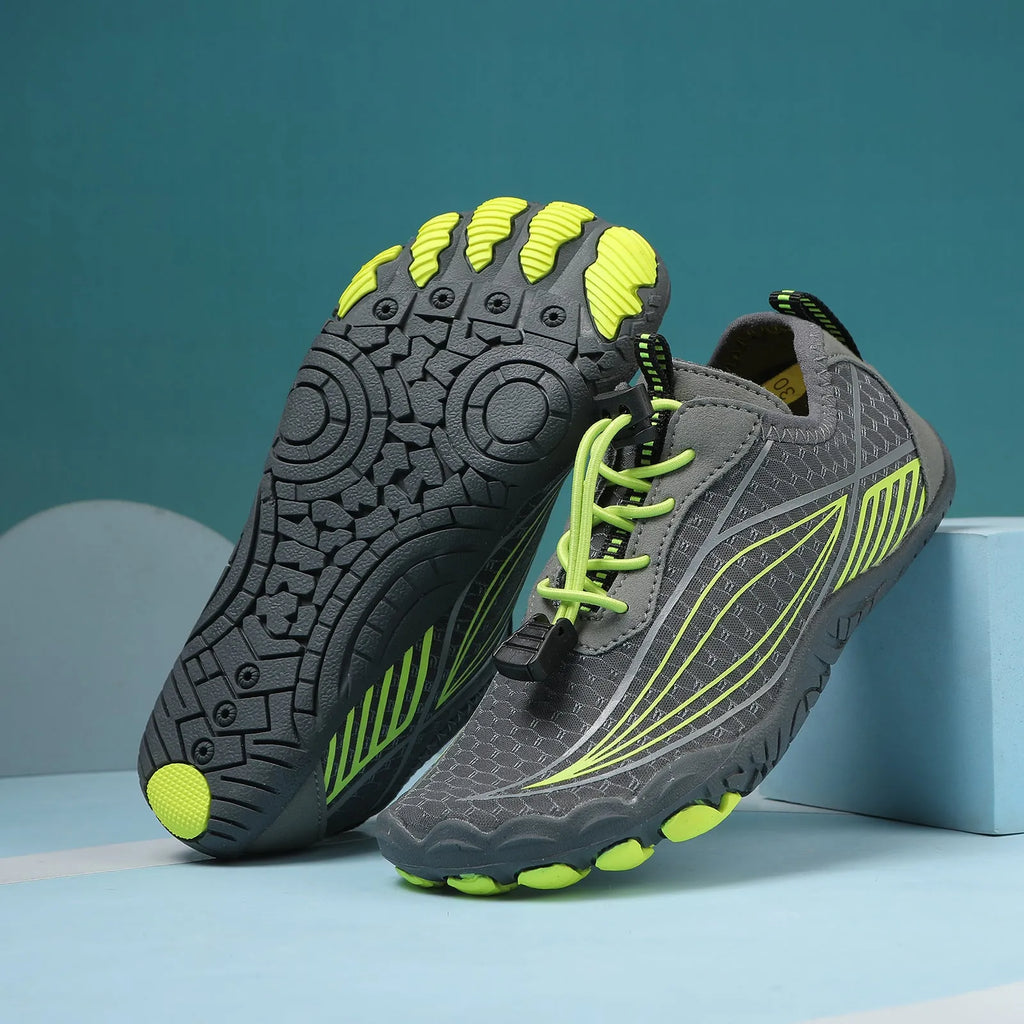 Children's wading swimming shoes with elastic closure and rubber sole in multiple colour options