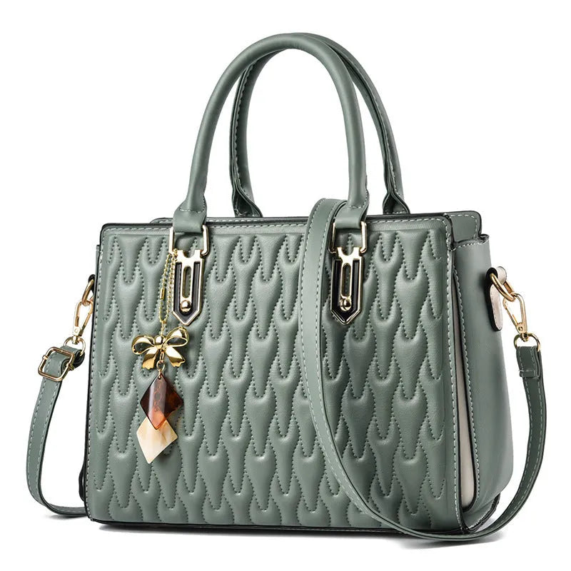 Women's large capacity polyester shoulder messenger bag in street trend style