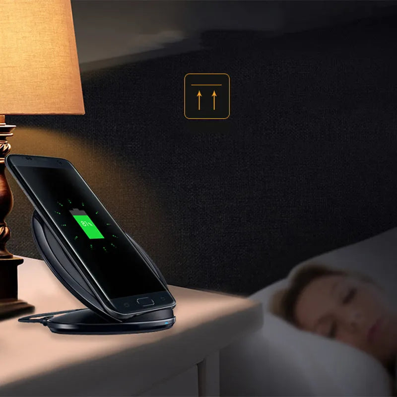 Black Qi wireless charging pad for Galaxy Note Edge with USB cable connection