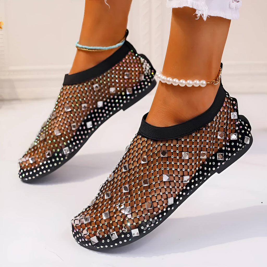 Women's flat sandals with mesh upper and colourful rhinestone decoration