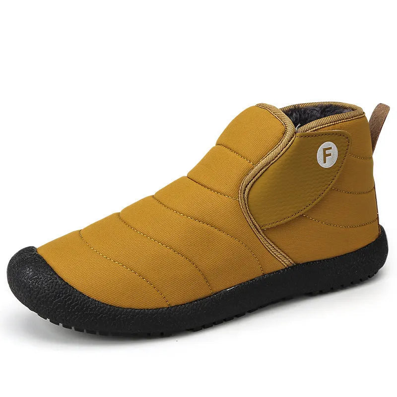 Men's waterproof snow boots with rubber soles and plush lining in black, blue, green, yellow colours