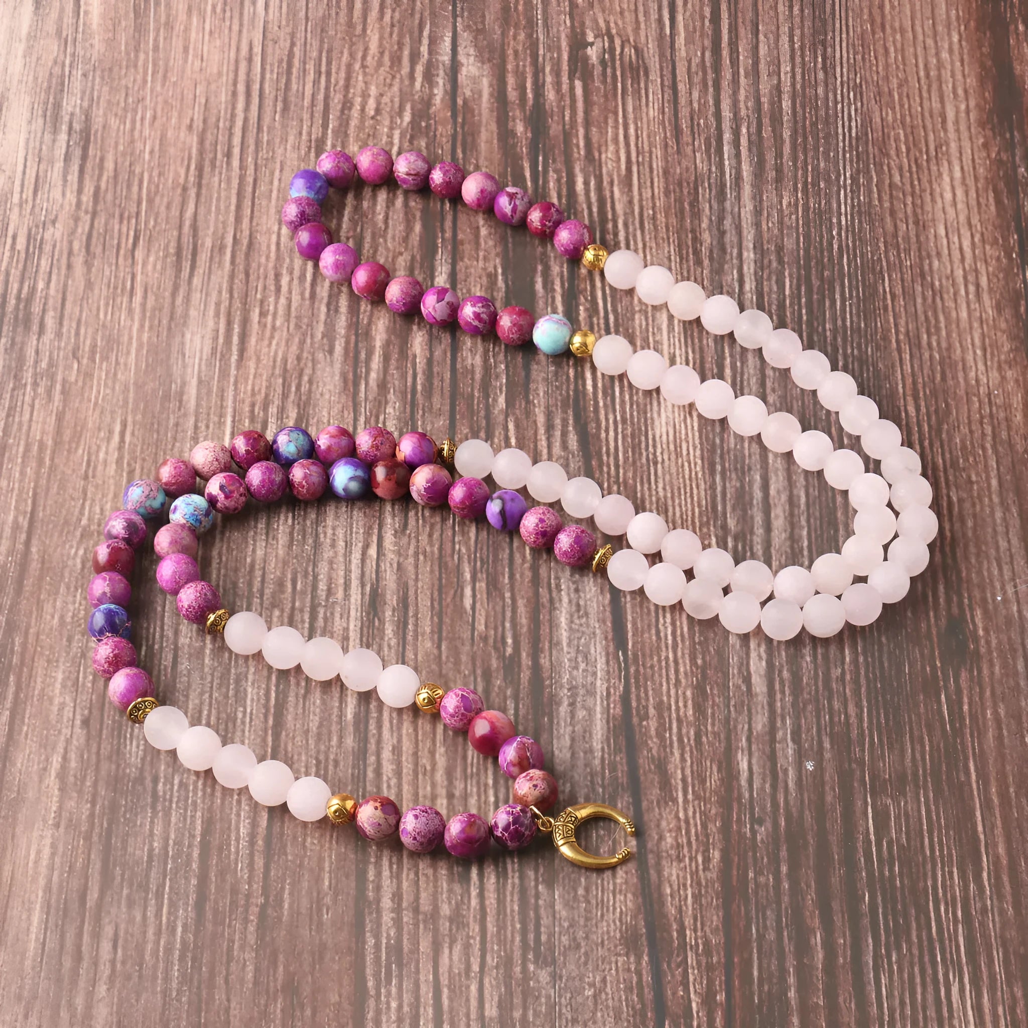 Pink crystal emperor stone beads pendant necklace with round elements for casual unisex fashion wear
