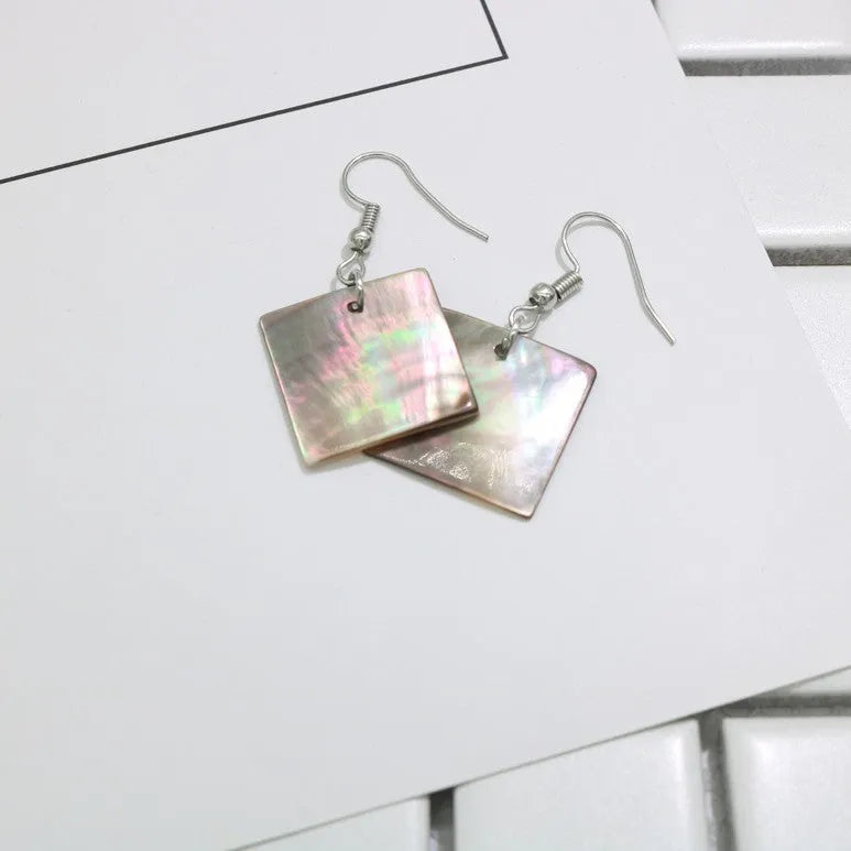 Women's geometric shell earrings in retro style with square panther or rectangular shell colour options